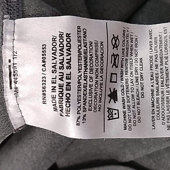 Nike Pro Dri-Fit grey v-neck workout, athletic short sleeve t-shirt. Size small - Picture 7 of 7